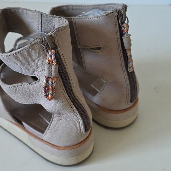 MERRELL | Women's Roam Mid Cross Sandals Gray Sz 10 - Picture 4 of 7